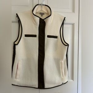 Talbots woman’s size large petite fleece vest off white with olive green piping
